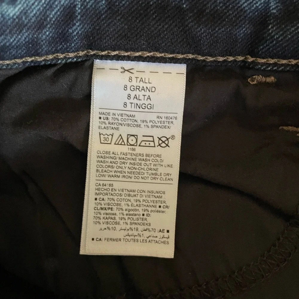 Old Navy Rockstar High Rise Women's Super Skinny Distressed Knee Stretch Jeans - Picture 6 of 7